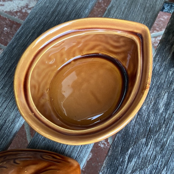 Vintage squirrel nut holder - Picture 3 of 5